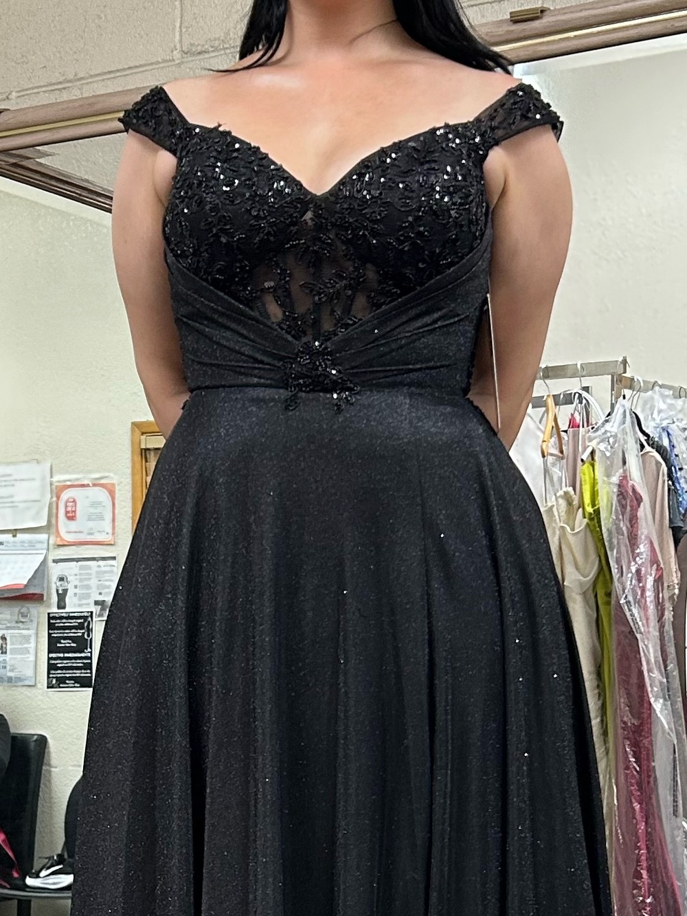 Prom dress NWT  Elegant Black Lace-Top Evening Dress.